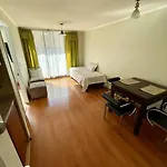 Comodo Departamento Cercano A Hospital U. Catolica